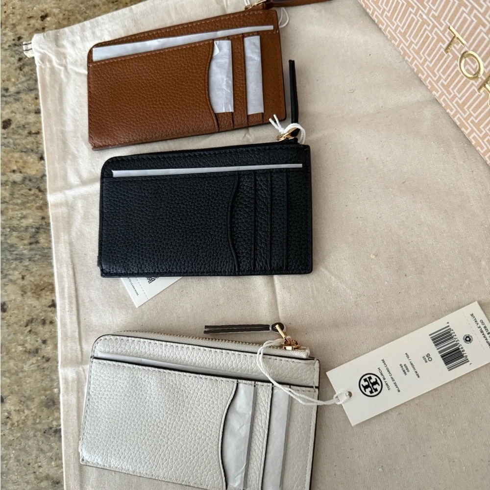 Tory Burch Blake cardholder zip Textured Leather $each